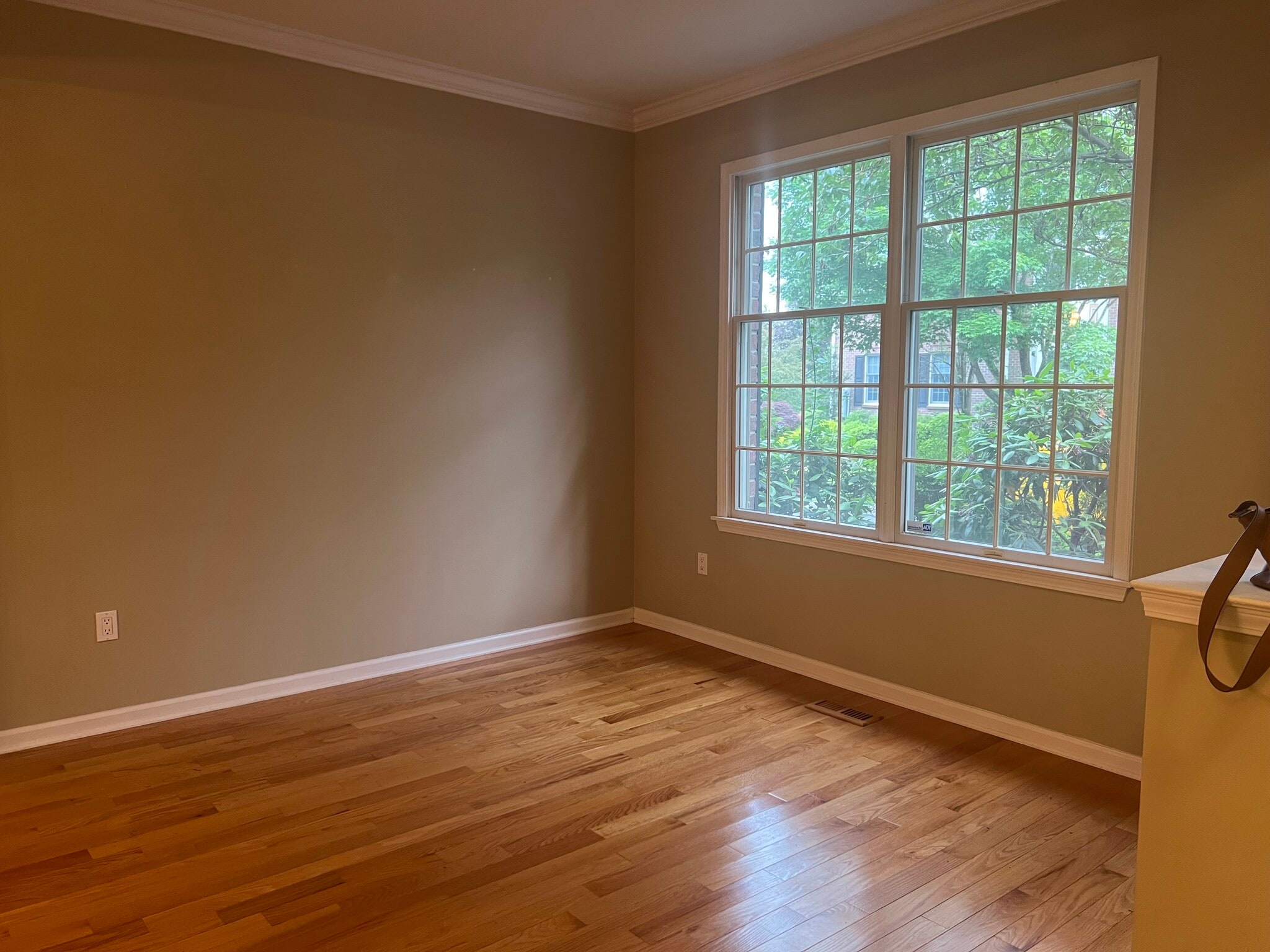 Building Photo - 75 Spring Hill Cir