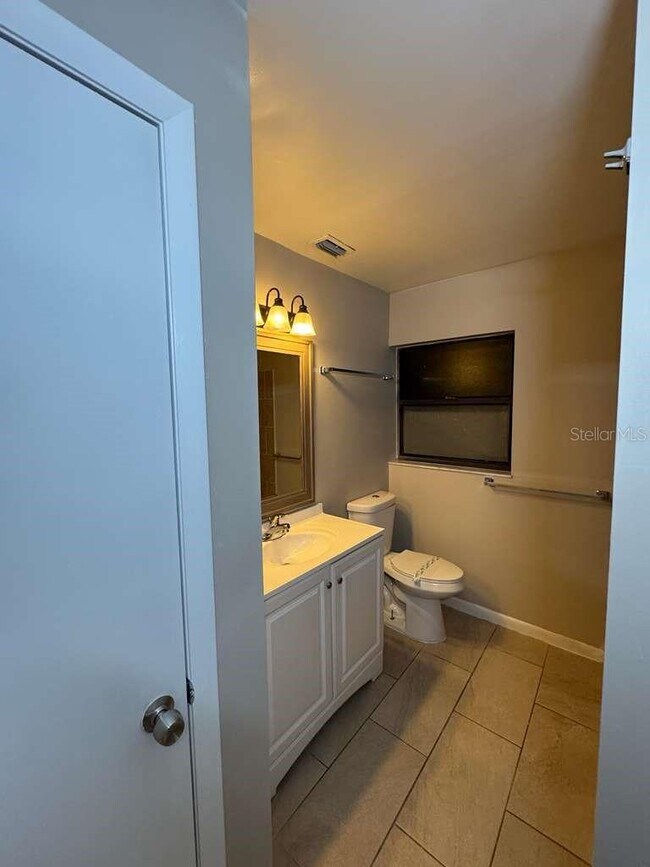 Building Photo - 2050 Oleander Blvd