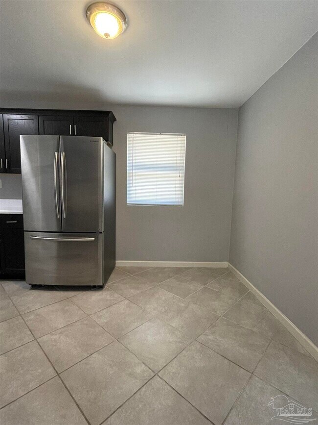 Building Photo - 5212 Parkway Dr