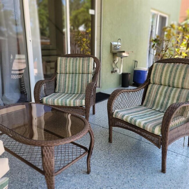 Building Photo - 3624 Peck St