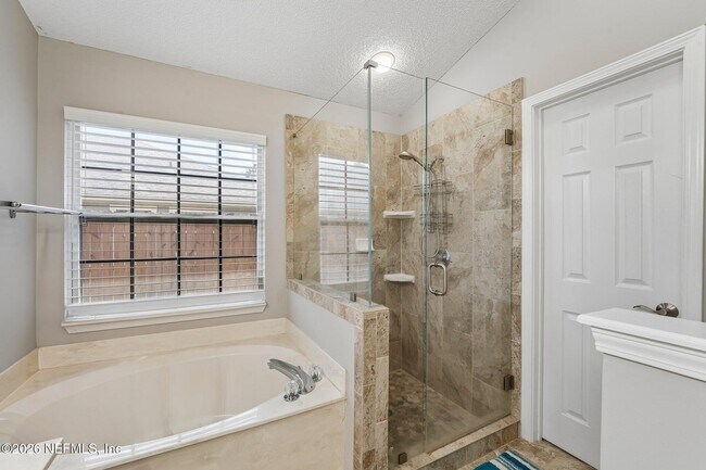 Building Photo - 1219 Stern Way