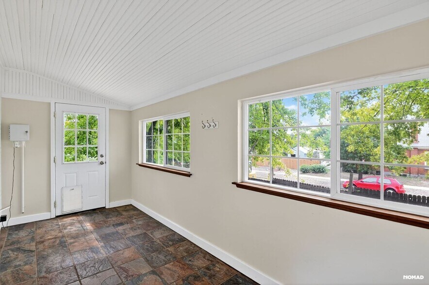 Building Photo - 3355 W 39th Ave