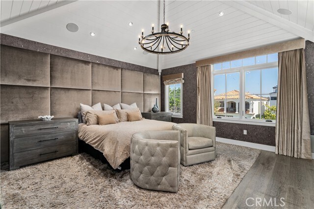 Building Photo - 2037 E Ocean Blvd