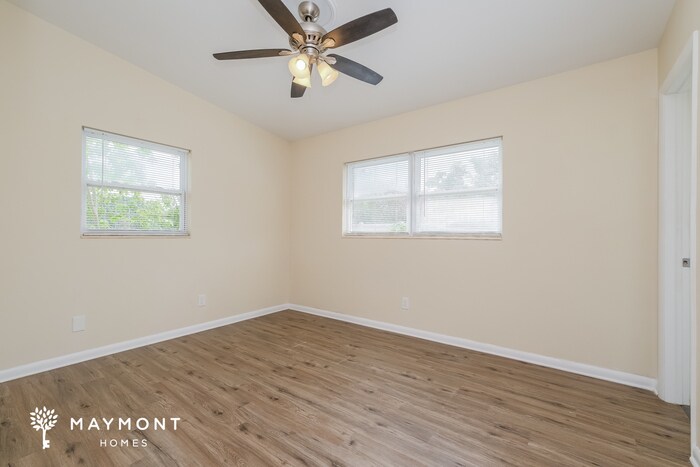 Building Photo - 408 Alma Dr