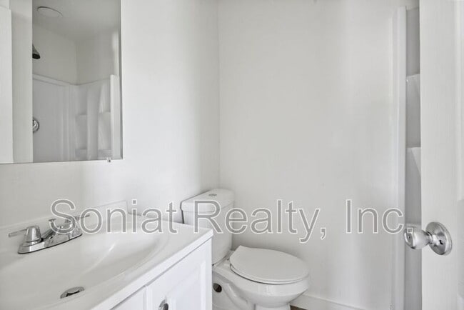 Building Photo - 7760 N Coronet Ct