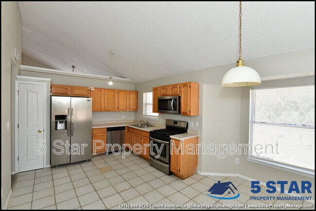 Building Photo - 12257 Robert Dahl Dr