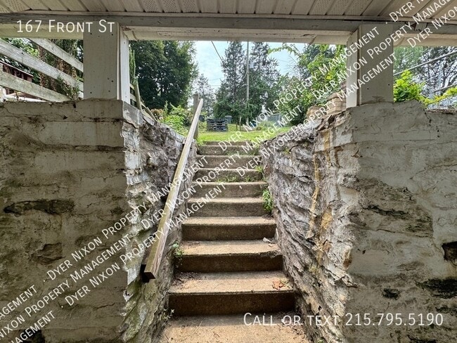Building Photo - 167 Front St