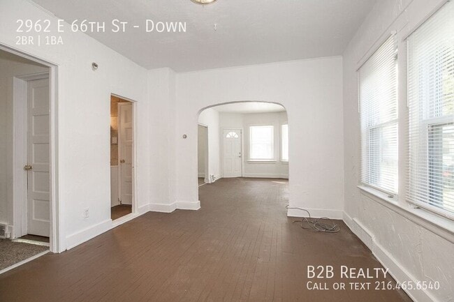 Building Photo - 2962 E 66th St