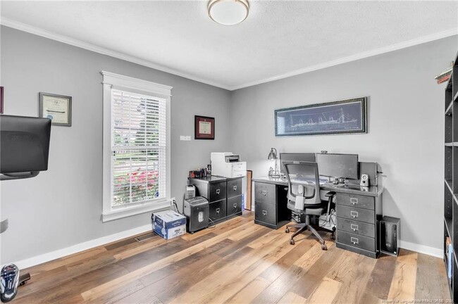 Building Photo - 6545 Ryefield Dr