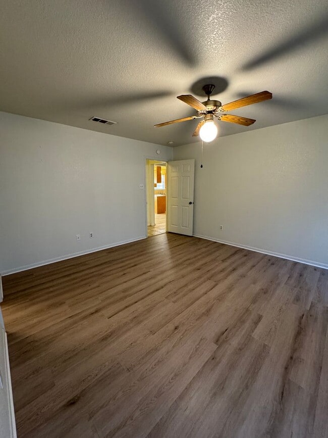 Building Photo - Charming 3-bedroom, 2-bath home offering peaceful country living on just under an acre.