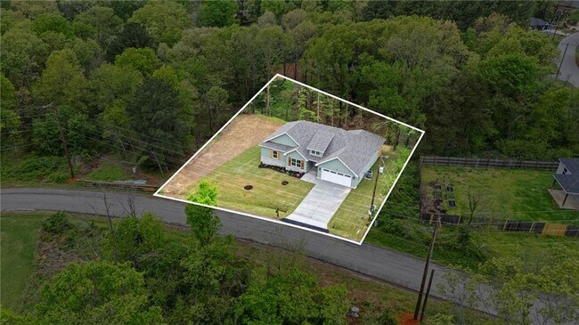 Building Photo - 4 Forfar Dr
