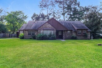 Building Photo - 26218 Maplewood Dr