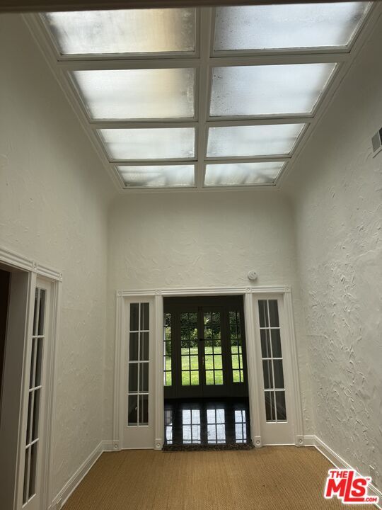 Building Photo - 107 S Lucerne Blvd