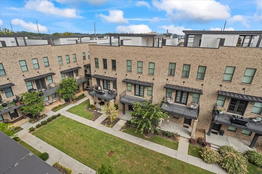 Building Photo - 1028 Robert Smalls Way