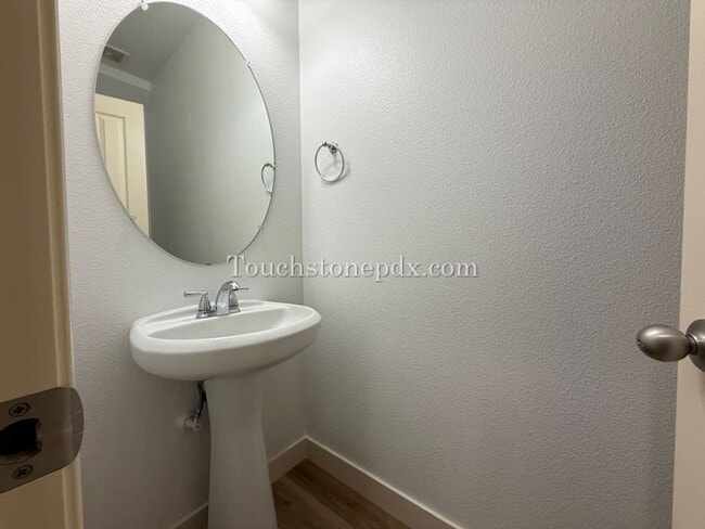 Building Photo - 16316 SE Scoria Ln