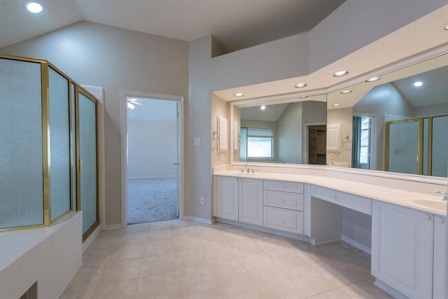 Building Photo - 26 Clover Gate Cir
