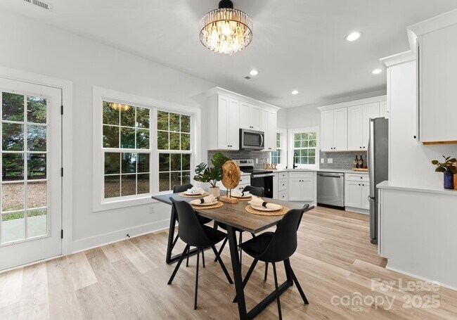 Building Photo - 6923 Cascade Dream Ct