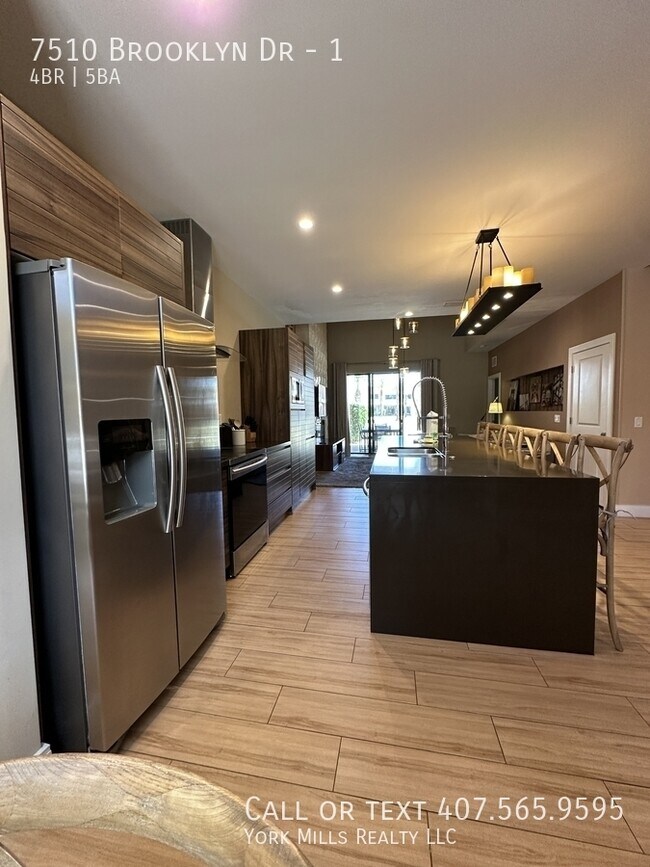 Building Photo - 7510 Brooklyn Dr