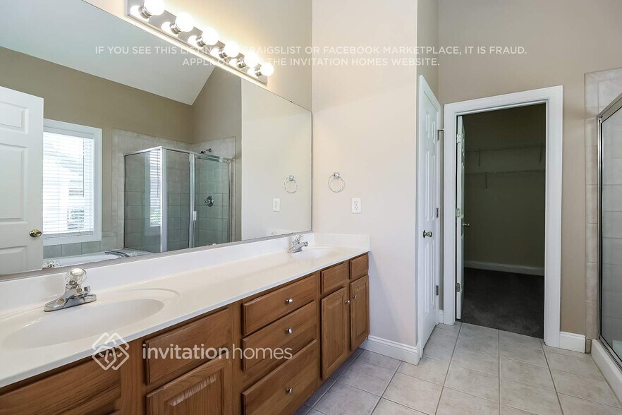 Building Photo - 1201 Chandlers Field Dr