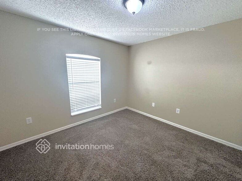 Building Photo - 2535 E Juliet Dr