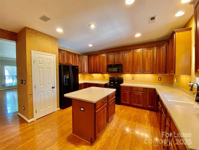 Building Photo - 5232 Berkeley Estates Dr