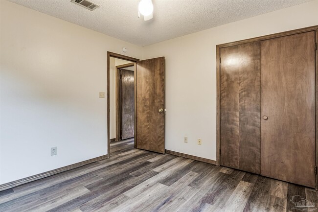 Building Photo - 6327 Heart Pine Dr