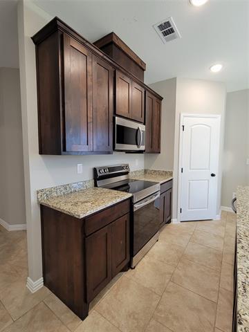 Building Photo - 129 Canales Cir