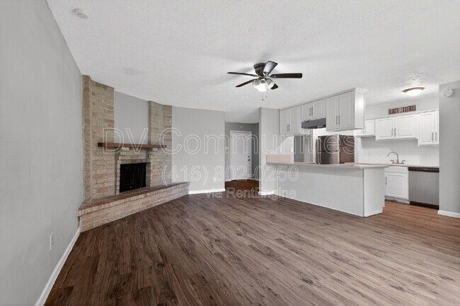 Building Photo - 14630 Edenglen Dr