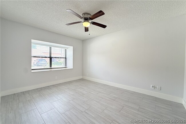 Building Photo - 3505 SW Quail Meadow Trail