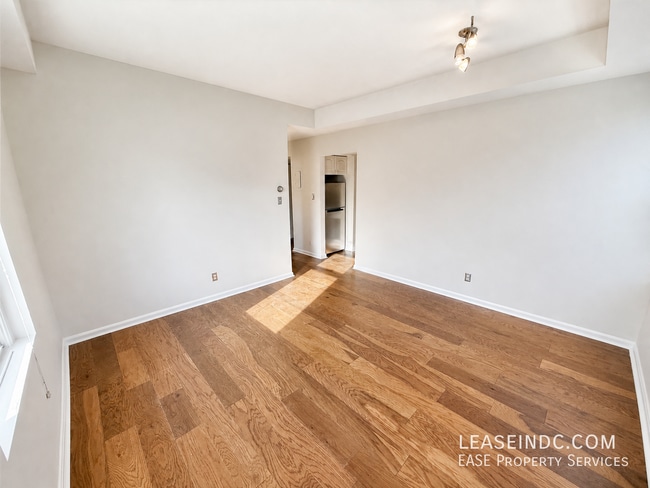 Building Photo - 1133 13th St NW