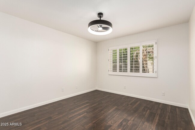 Building Photo - 9740 E Gold Dust Ave