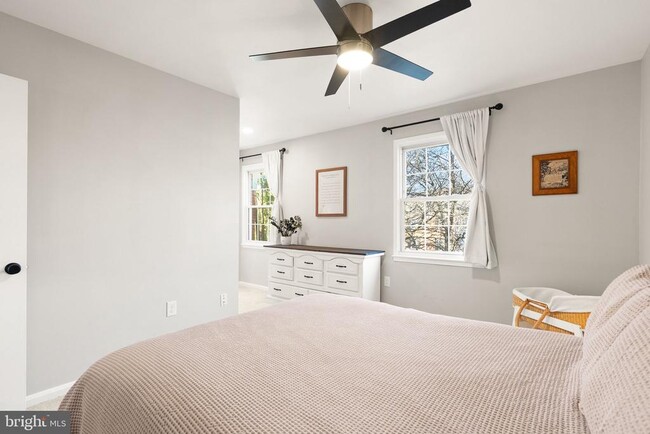 Building Photo - 7393 Colton Ln