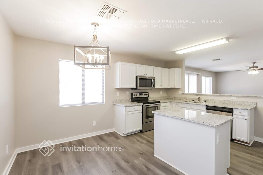 Building Photo - 3134 W Wayland Dr