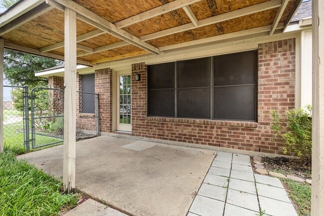 Building Photo - 1521 Wheatfield Ct