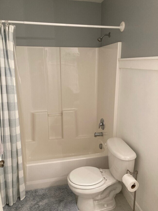 2nd full bathroom - 156 S 1100 W