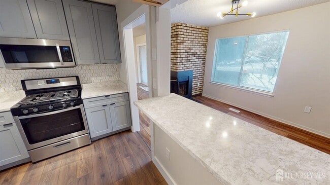 Building Photo - 29 Chatham Square