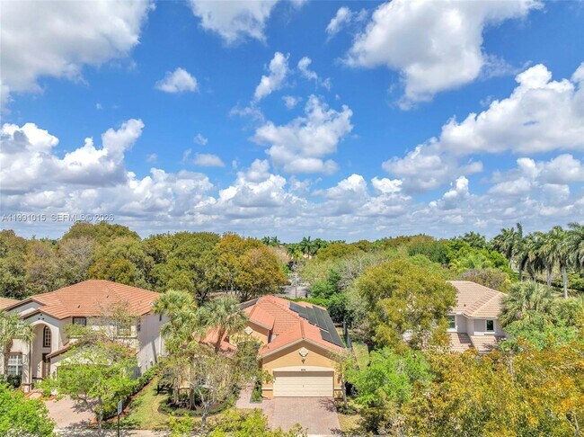 Building Photo - 19381 Stonebrook St