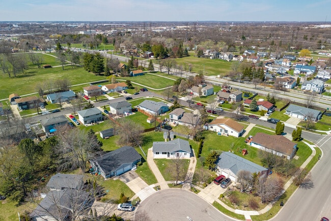 Building Photo - 1140 Ohio Ct