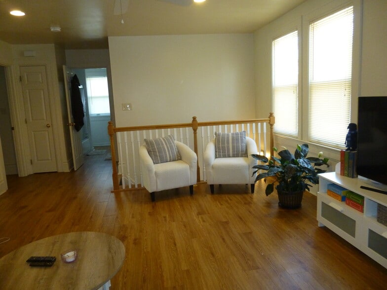Living Room - 920 Maryland Ave