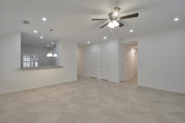 Building Photo - 20219 Entrada Ct