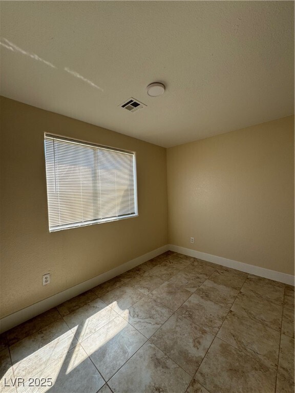 Building Photo - 640 E San Lorenzo St