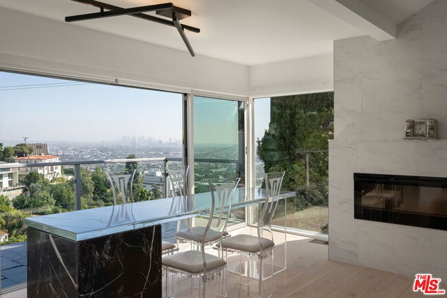 Building Photo - 1430 Miller Dr