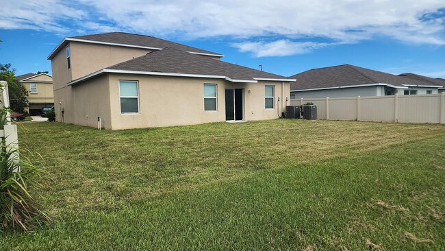 Building Photo - 108 Cascade Bend Dr