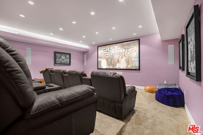 Building Photo - 2501 Zorada Dr