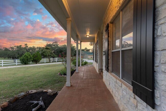 Building Photo - 704 Ridgmar Rd