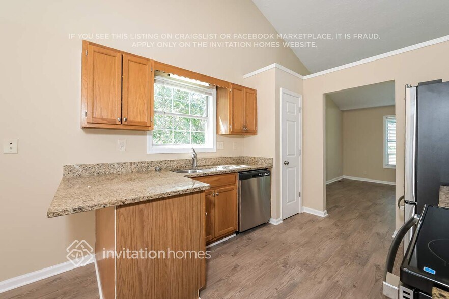 Building Photo - 2095 Oakpointe Ct