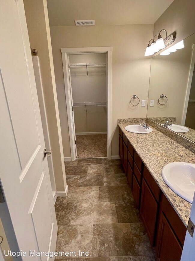 Building Photo - 3 br, 2.5 bath House - 353 Holland Ave.