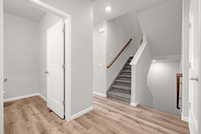 Building Photo - Brand New Luxury Townhome with Unparalleled Pikes Peak & Front Range Views