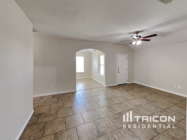 Building Photo - 705 Barkridge Trail