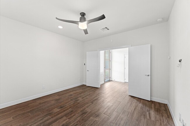 Building Photo - 312 Eado Park Cir